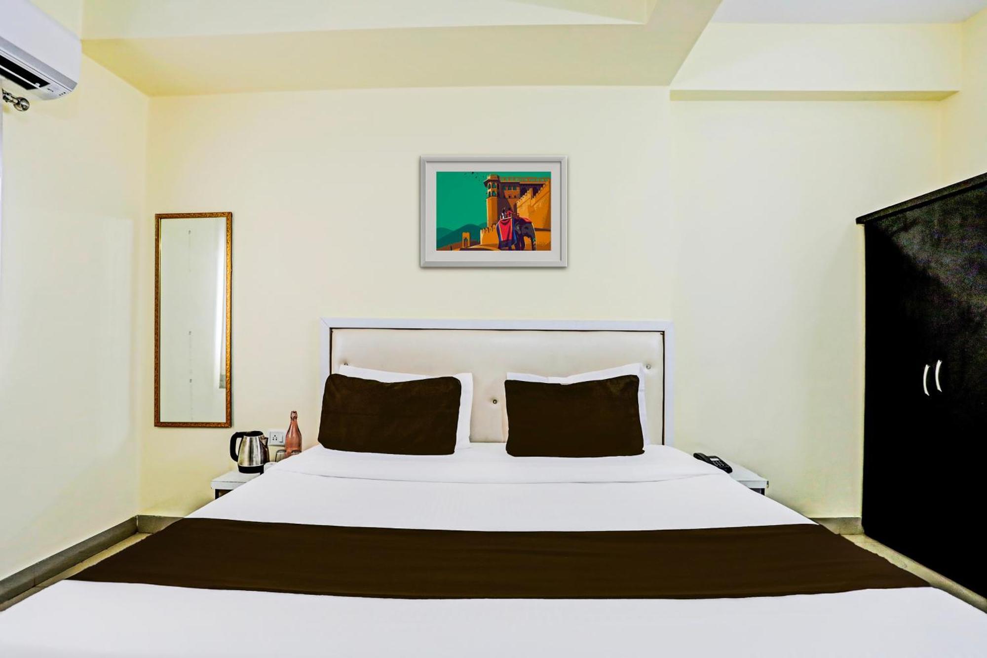 Super Hotel O Hyderabad Gate Iit Bhu Kakarmatha Zewnętrze zdjęcie