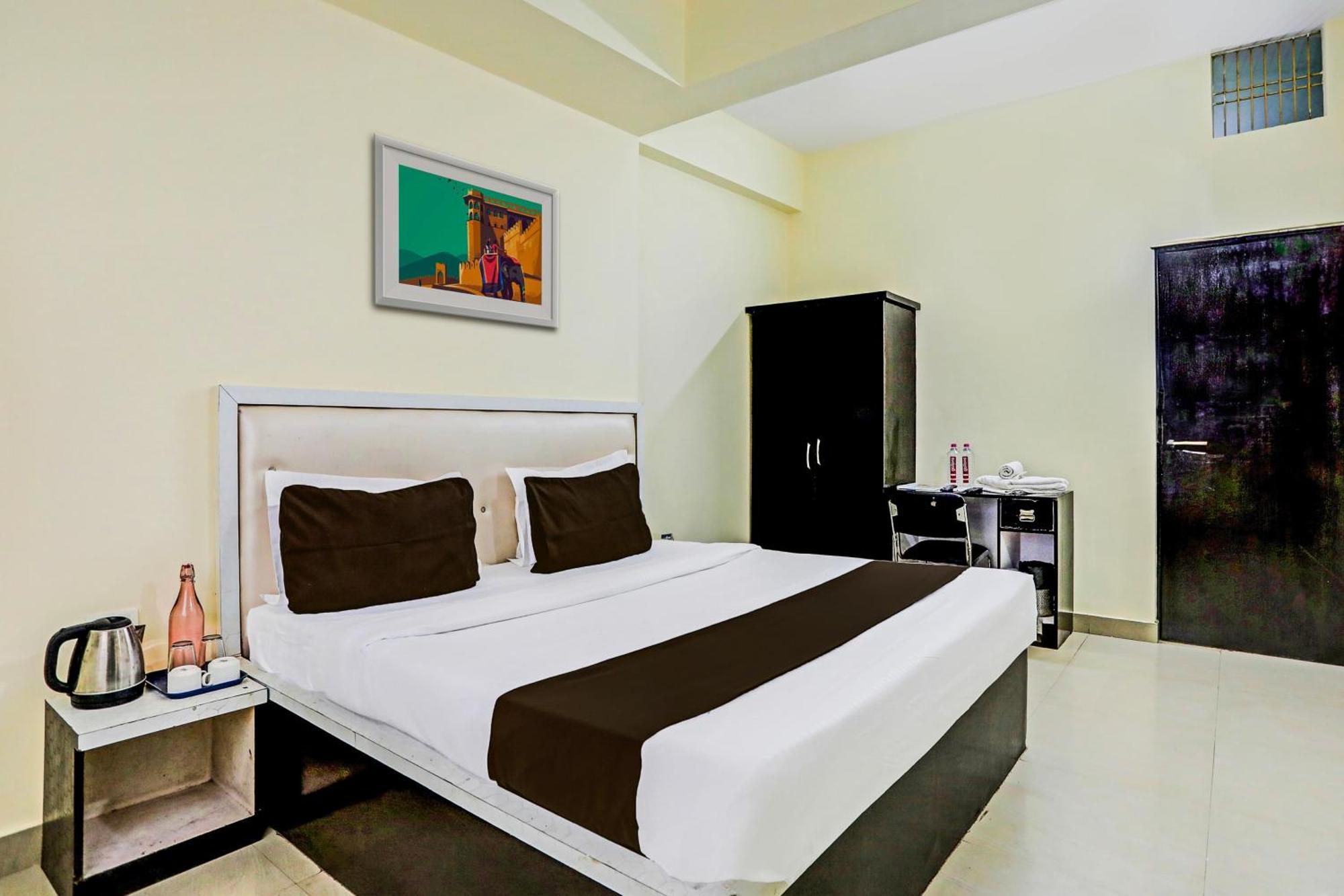 Super Hotel O Hyderabad Gate Iit Bhu Kakarmatha Zewnętrze zdjęcie