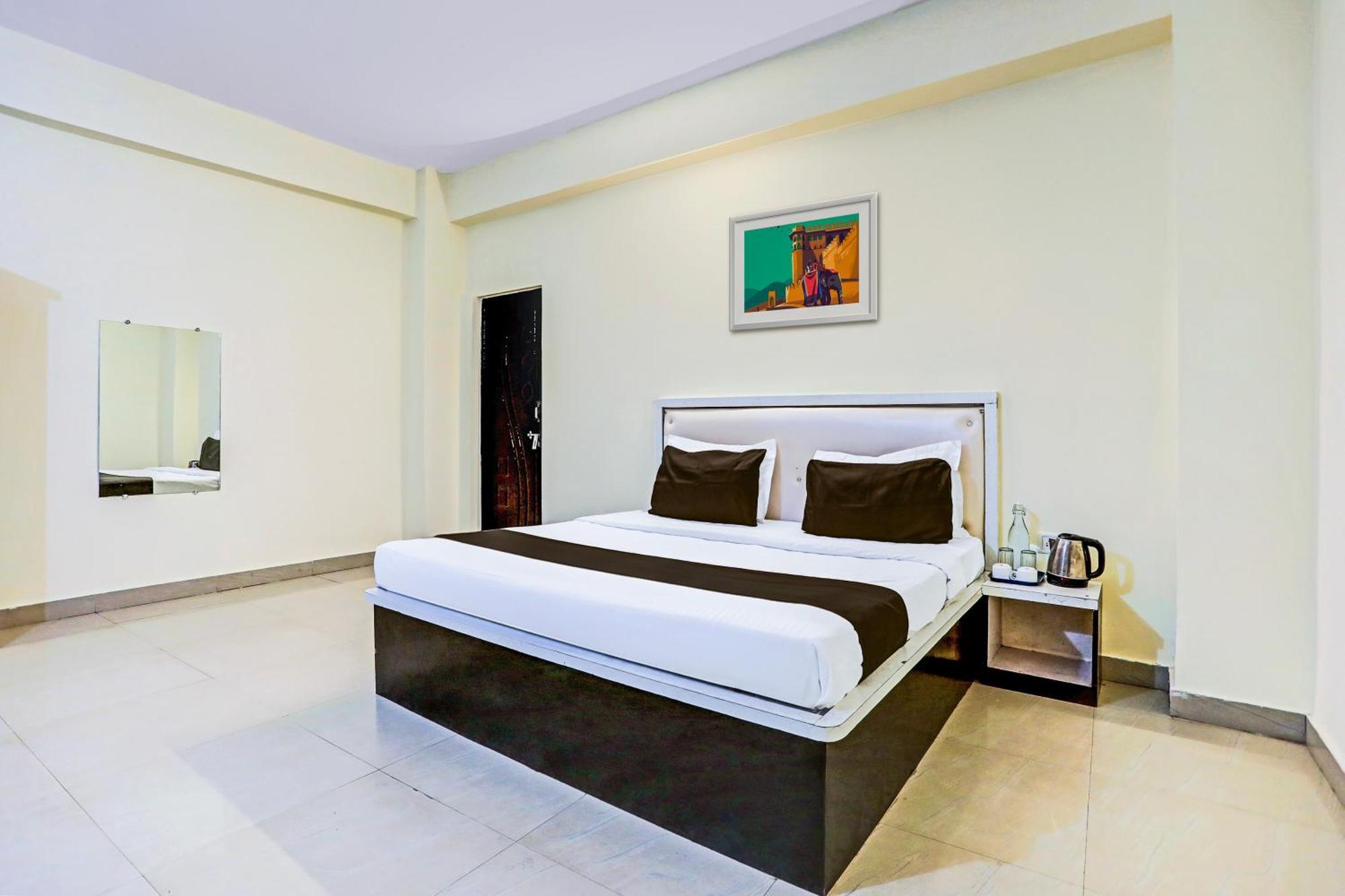 Super Hotel O Hyderabad Gate Iit Bhu Kakarmatha Zewnętrze zdjęcie