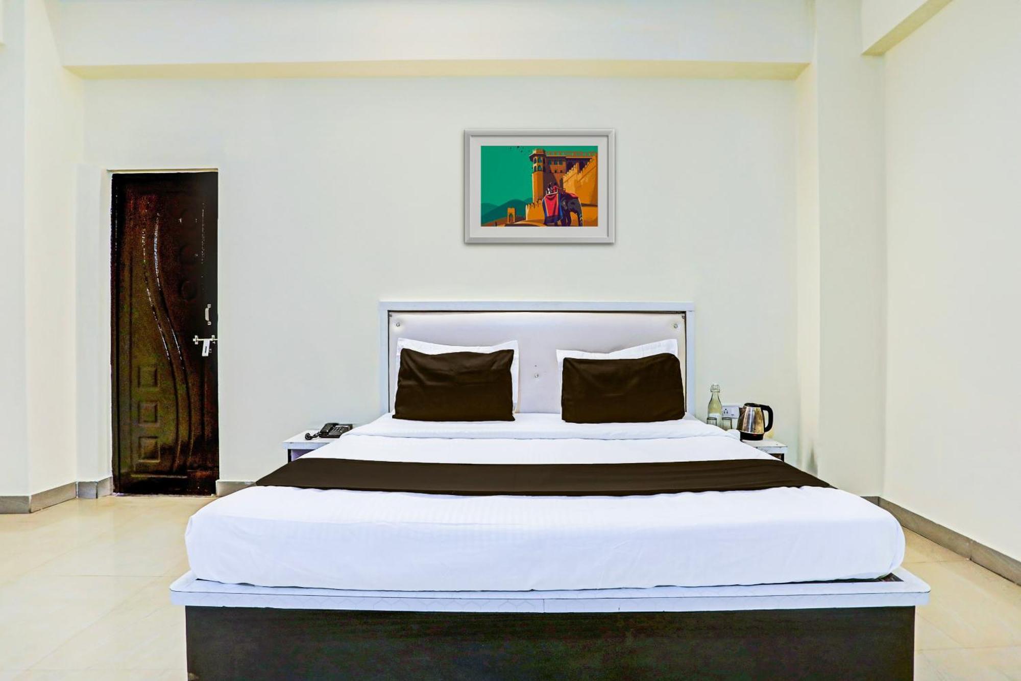 Super Hotel O Hyderabad Gate Iit Bhu Kakarmatha Zewnętrze zdjęcie